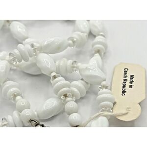 Vintage White Czech Glass Beaded Necklace Twisted Oval Silver Tone